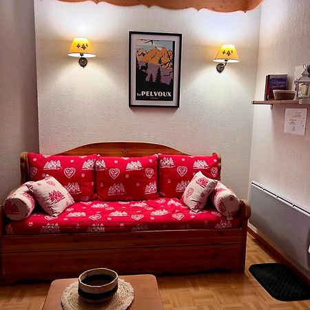 Appartement 4 Personnes Avec Piscine Interieure بوي-سانت-فينسينت المظهر الخارجي الصورة